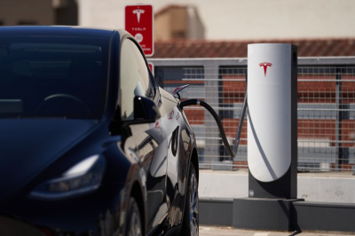 Shockwaves: Musk's Bold Decision Disbands Team Crafting Tesla's EV Charging Grid